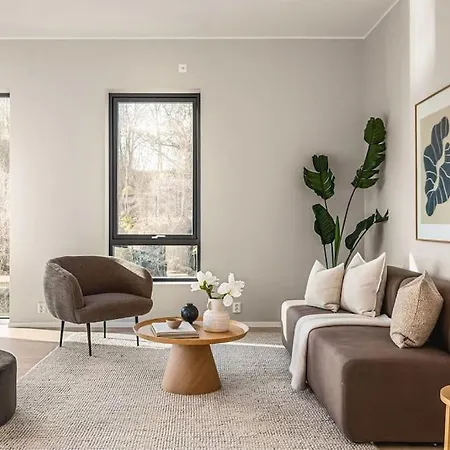 Large Seafront Penthouse Apt! Private Roof Terrace Szálloda *