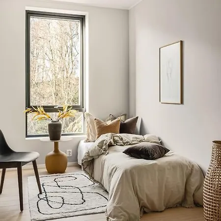 Large Seafront Penthouse Apt! Private Roof Terrace Bergen