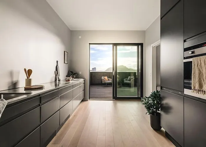 Hotel Large Seafront Penthouse Apt! Private Roof Terrace *