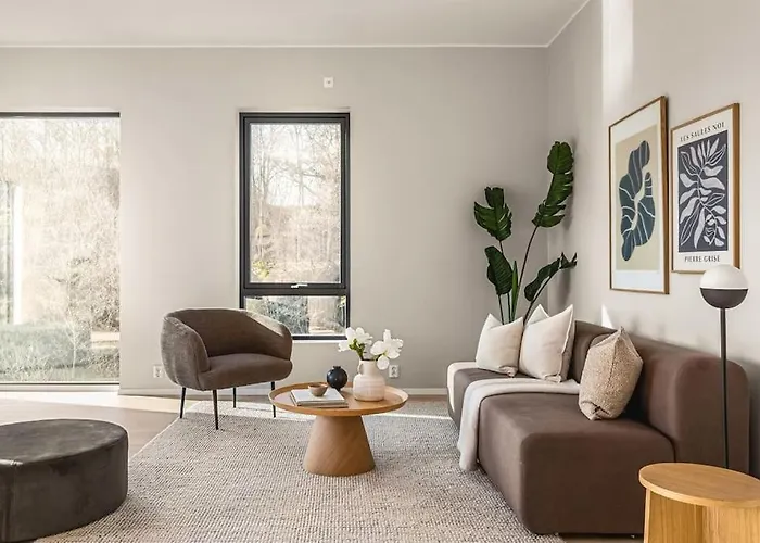 Large Seafront Penthouse Apt! Private Roof Terrace Hotel *